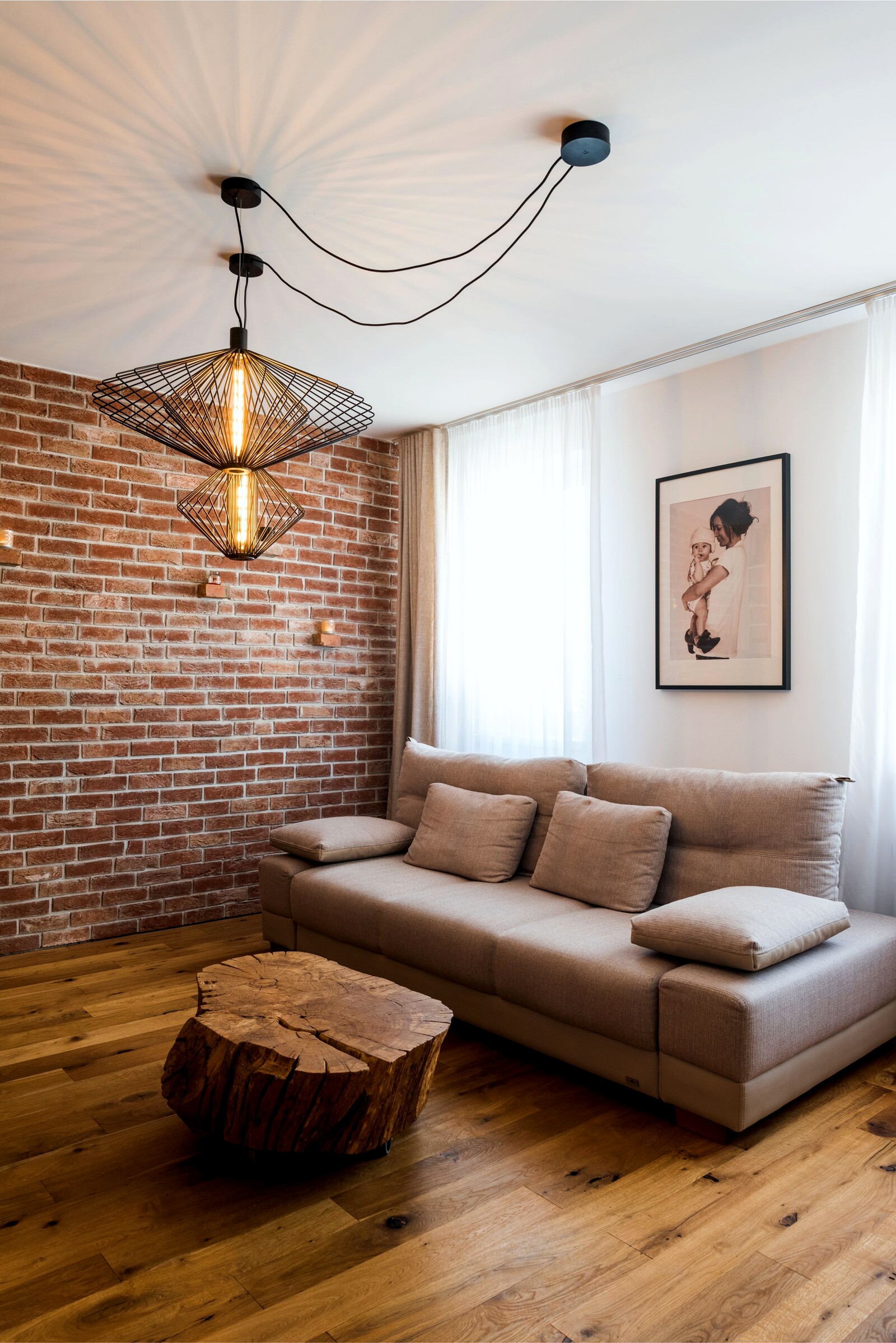 Michal Staško interiér mezonetu v Piešťanoch