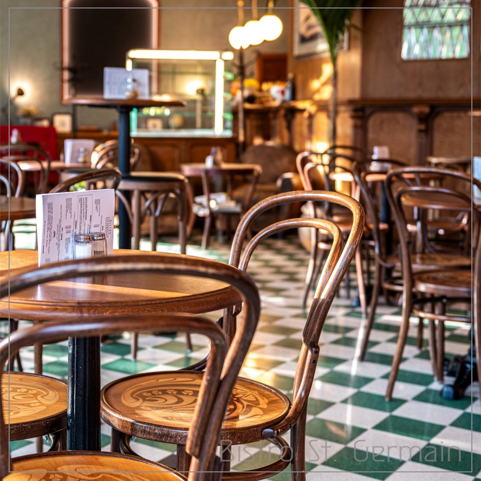 Dizajn interiéru ikonickej gastroprevádzky Bistro St. Germain v Bratislave.
