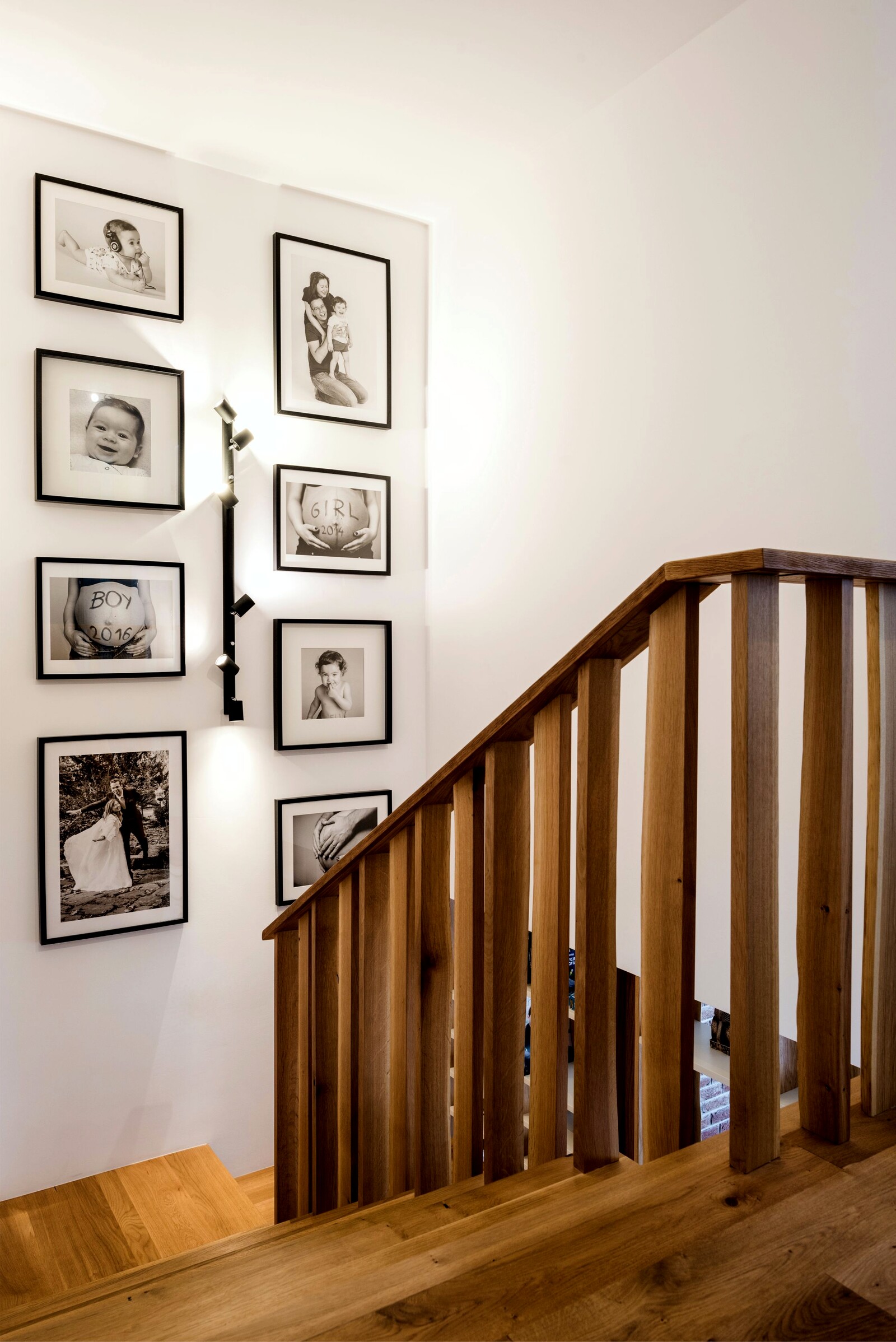 Michal Staško interiér mezonetu v Piešťanoch