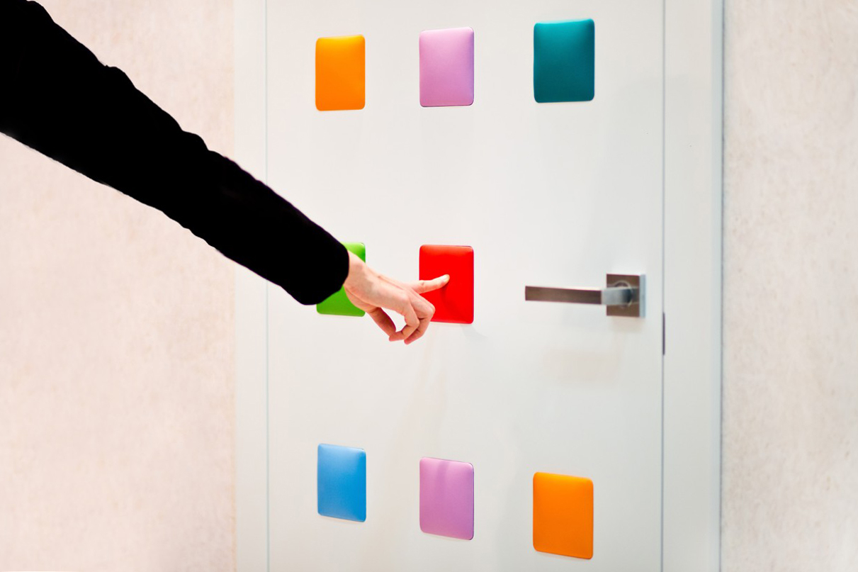 HOLEDOOR VYPILLOVANÉ dvere